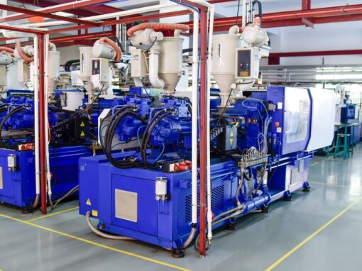 A Brief Guide to Plastic Injection Molding Machines