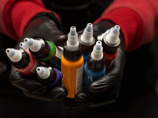 Tattoo Ink Cups vs. Traditional Ink Trays: Pros & Cons
